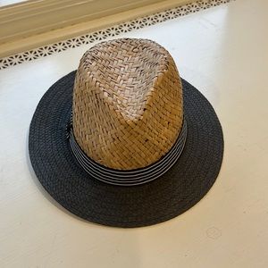 Vince Camuto straw hat with accent band